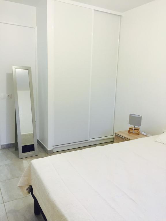 Sci Eden Apartment Ле Госие Екстериор снимка